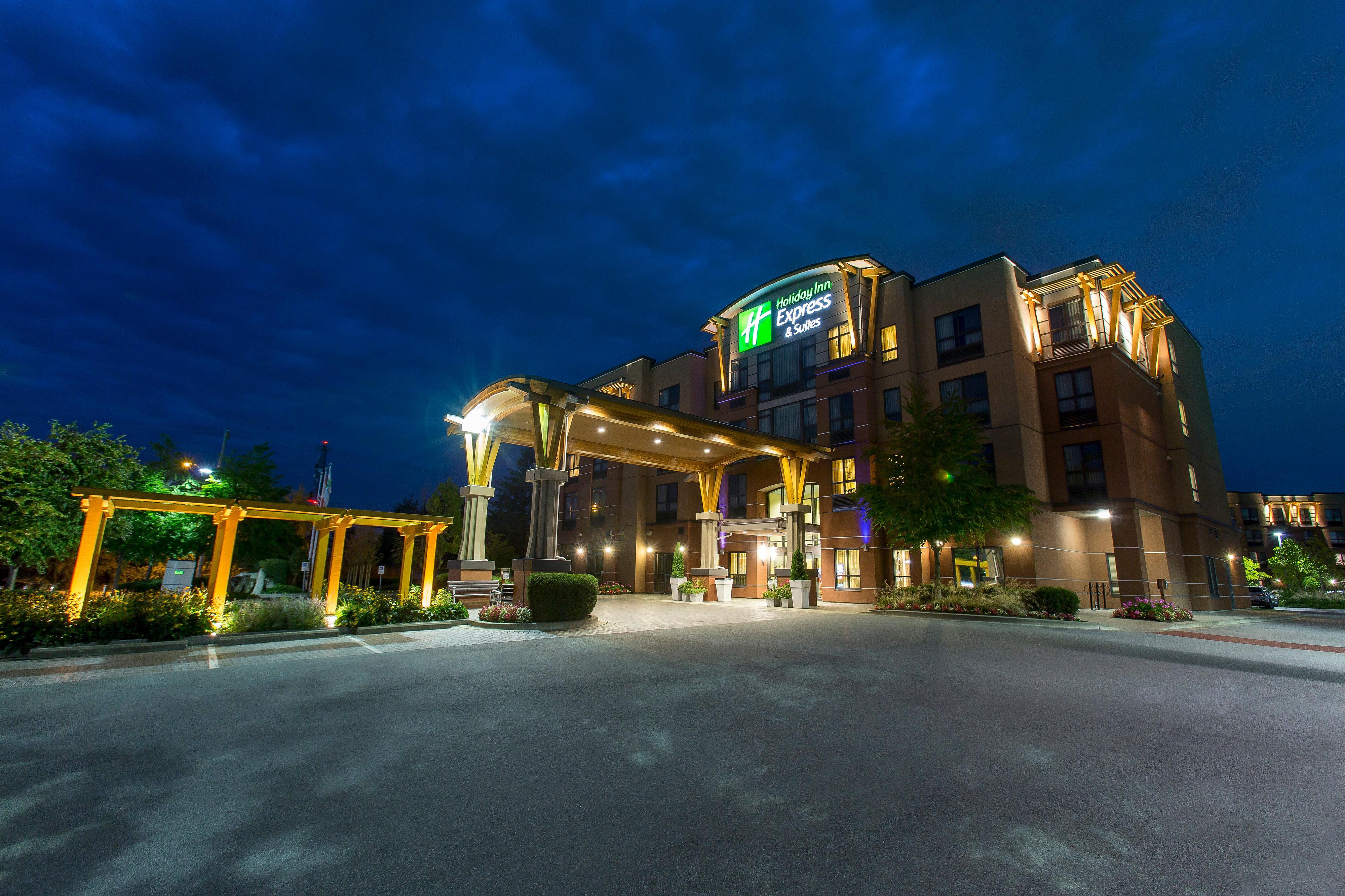 Holiday Inn Express & Suites Riverport Richmond By Ihg Екстер'єр фото